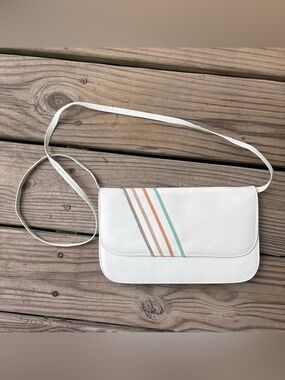 VTG ‘80s White Leather Shoulder Bag
